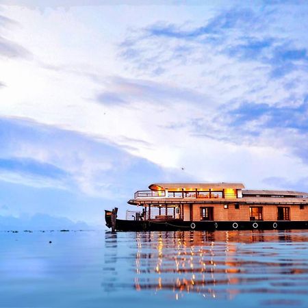 Indraprasthamlakecruise Alappuzha Buitenkant foto